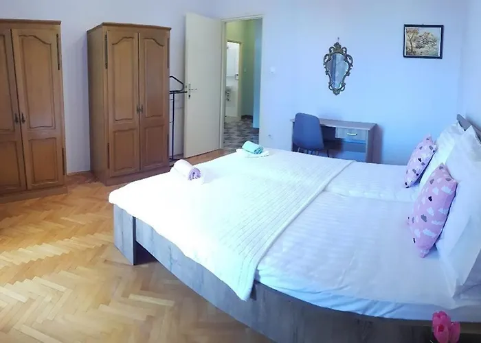 Silente Макарська